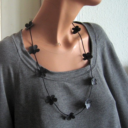 tire+necklace4.jpg