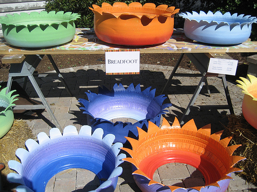 tire-planters-flower-pots.jpg