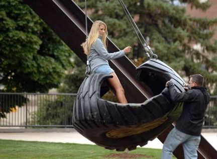 tire-swing-1jpg-4199dd9741228146_large.jpg