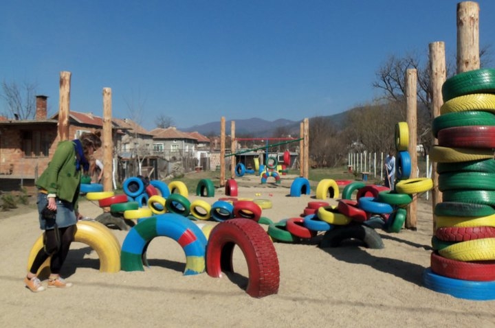 tireplayground.JPG