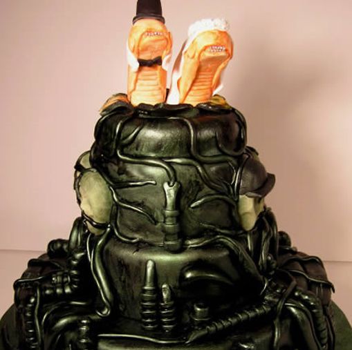 TORTA+ALIEN.JPG