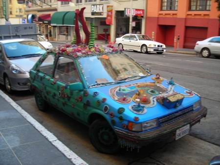 toyota-san-francisco-extraño-decorado-0.jpg