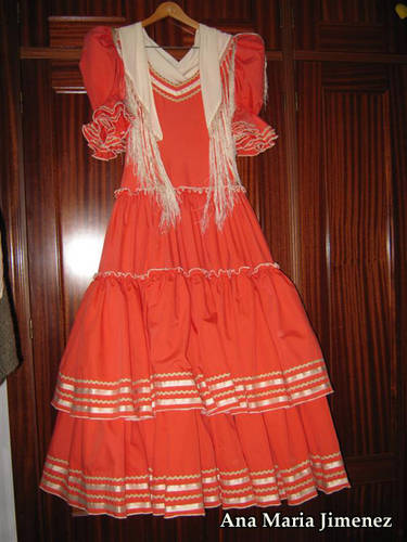 Traje_flamenca.jpg
