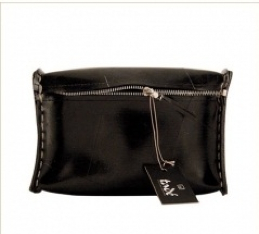 trousse-de-toilette-4ed492b827400.jpg