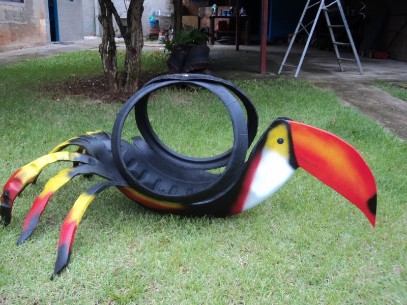 tucano%20de%20pneu.jpg