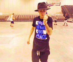 tumblr_mqcz8tvvVX1sz04f9o1_250.gif