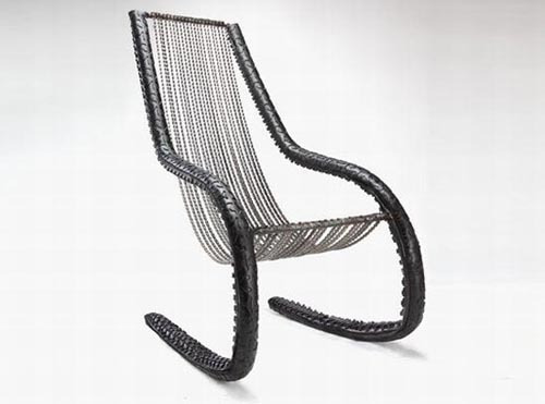 Unique-Chair-Created-Using-Old-Bicycle-Chains-and-Tire_rect540.jpg