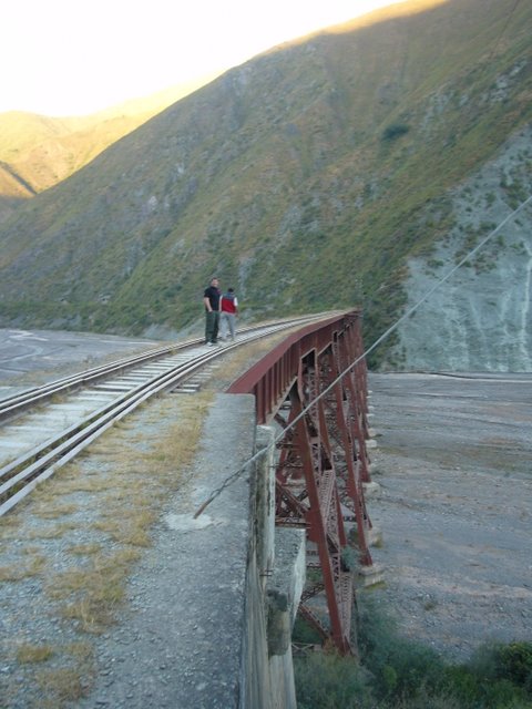 Viaducto_del_Toro%2C_Salta_%28Argentina%29.jpg