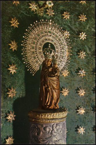 Virgen+del+Pilar+-+zaragozamonumentosbasilicadelpilar.jpg