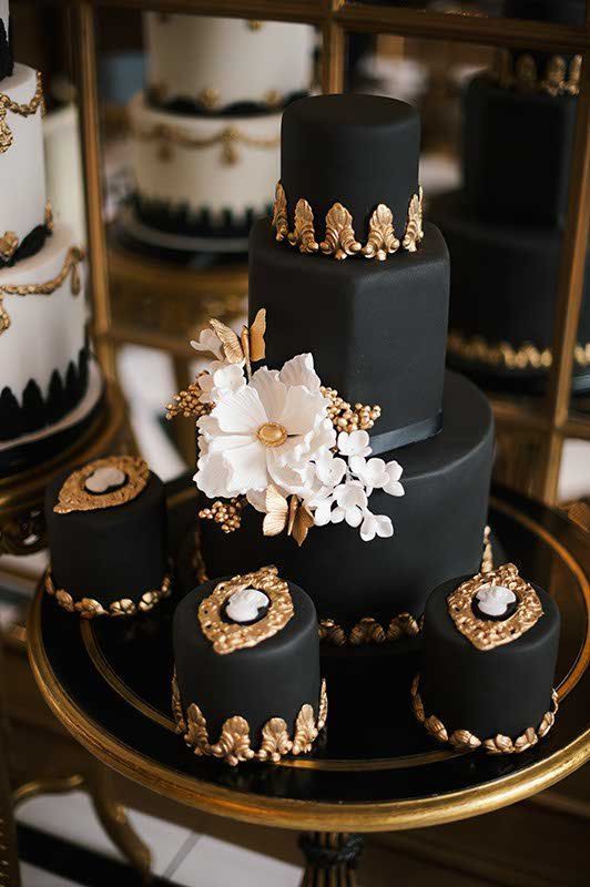 wedding-cakes-with-intricate-details.jpg