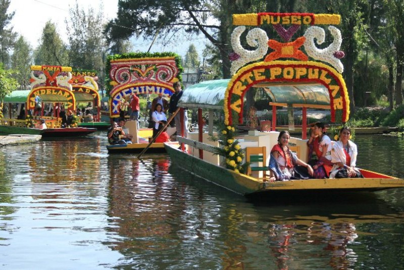 xochimilco_trajineras-movil.jpg