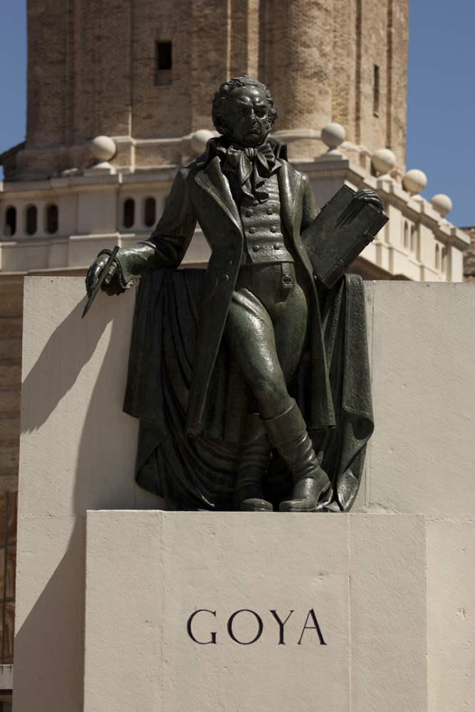 Zaragoza%2CPlaza_del_Pilar%2C_Estatua_Goya-PM_52840.jpg