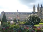 828 Caen Hotel de Ville y Abadía de los Hombres 2.jpg